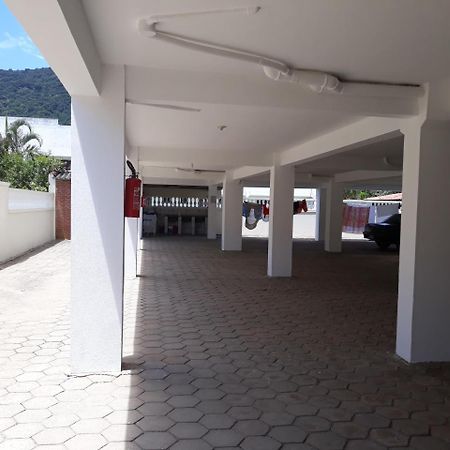Ubatuba - Maranduba Apartment Luaran gambar
